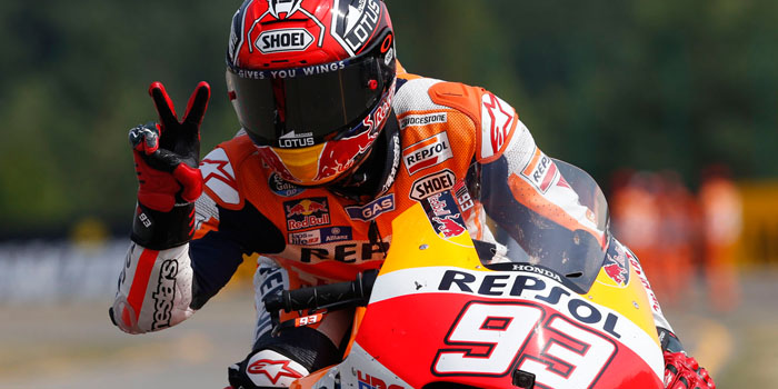 MotoGP Riders can lose 2 litres of sweat and 4kg in weight