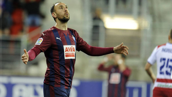 Ivan Ramis in action for Eibar