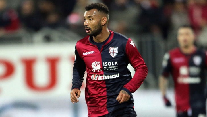 João Pedro in action for Cagliari