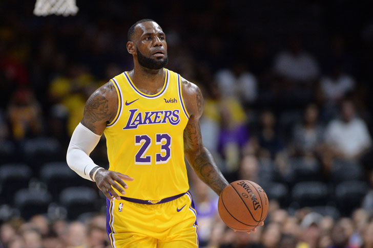 Lebron James action for Lakers