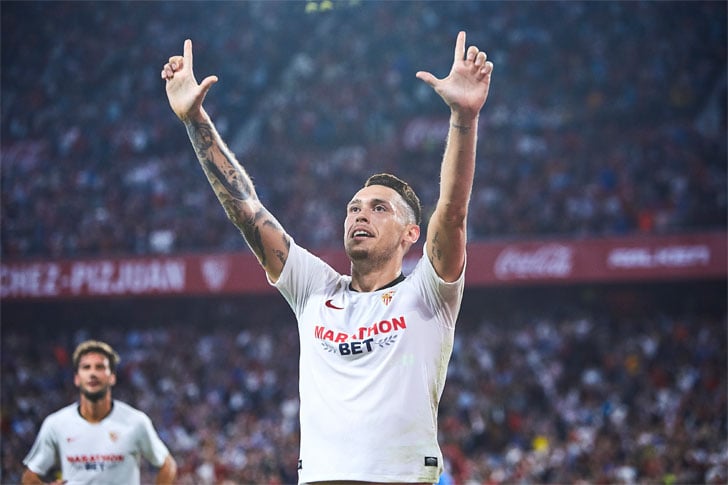 Lucas Ocampos in action for Sevilla.