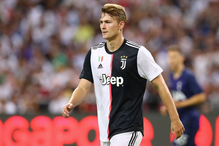 Matthijs de Ligt action for Juventus