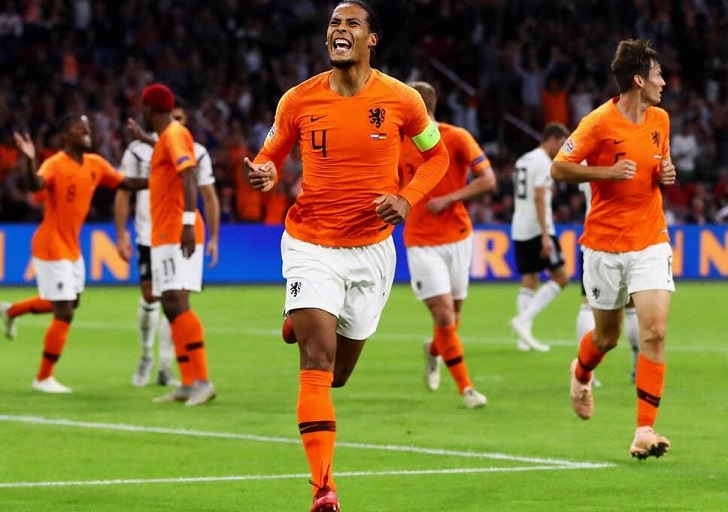 Virgil van Dijk in action for Netherlands.